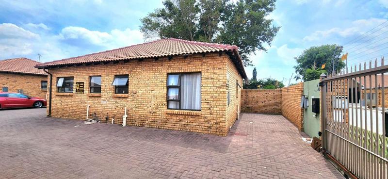 3 Bedroom Property for Sale in Raceview Gauteng