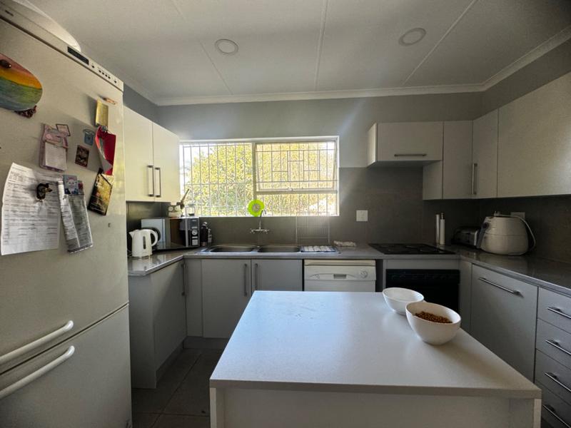 To Let 3 Bedroom Property for Rent in Wilgeheuwel Gauteng