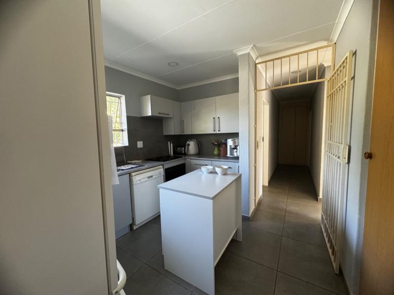 To Let 3 Bedroom Property for Rent in Wilgeheuwel Gauteng