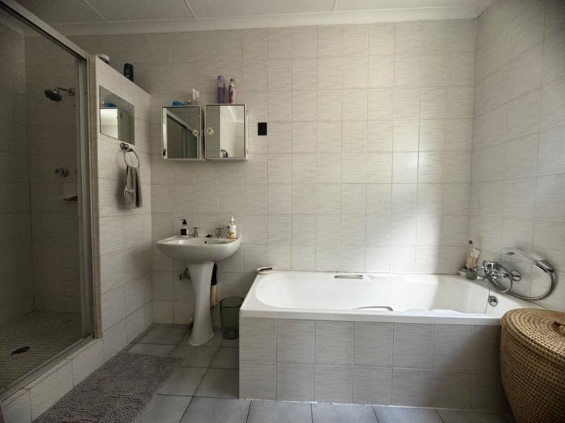 To Let 3 Bedroom Property for Rent in Wilgeheuwel Gauteng