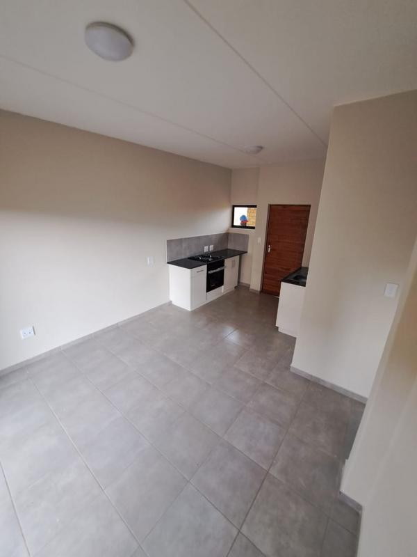 To Let 2 Bedroom Property for Rent in Katlehong South Gauteng