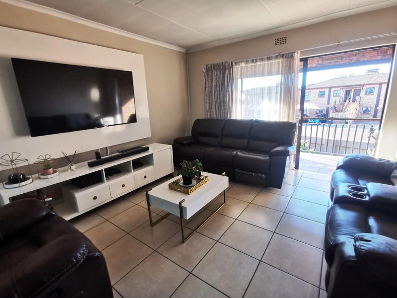 3 Bedroom Property for Sale in Sonneveld Gauteng