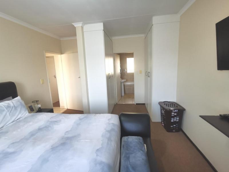 3 Bedroom Property for Sale in Sonneveld Gauteng
