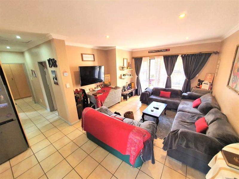 2 Bedroom Property for Sale in Ravenswood Gauteng