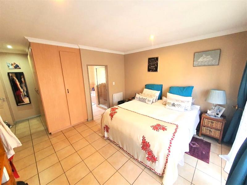 2 Bedroom Property for Sale in Ravenswood Gauteng