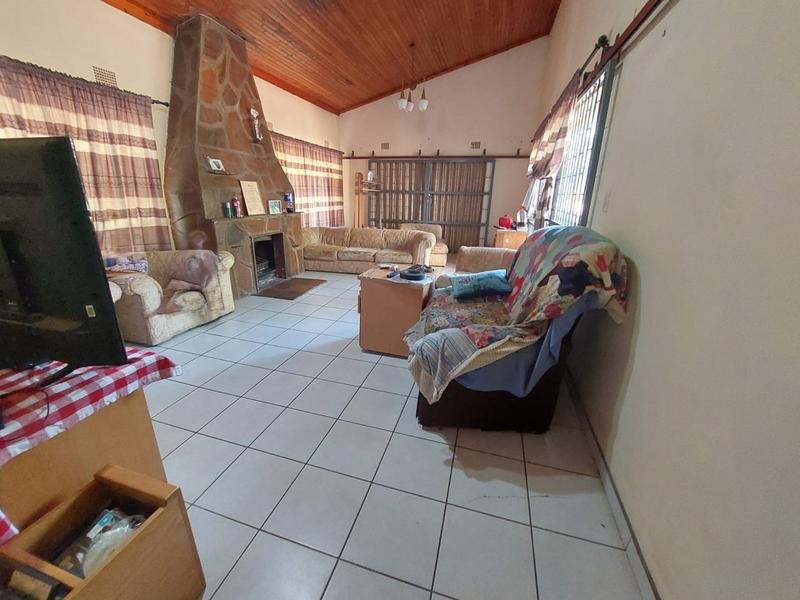 4 Bedroom Property for Sale in Kameeldrift West Gauteng