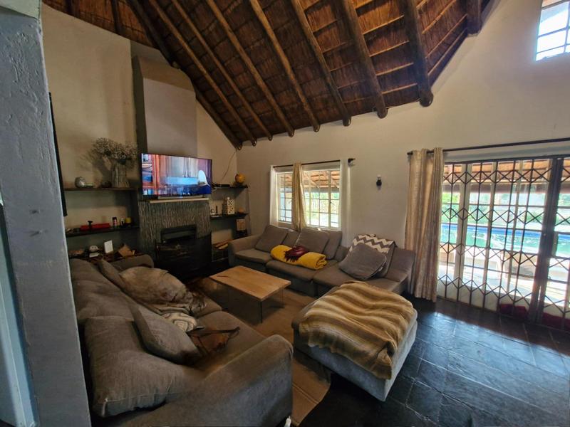 4 Bedroom Property for Sale in Mnandi Gauteng