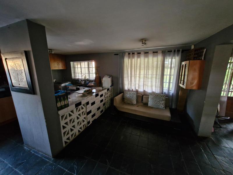 4 Bedroom Property for Sale in Mnandi Gauteng