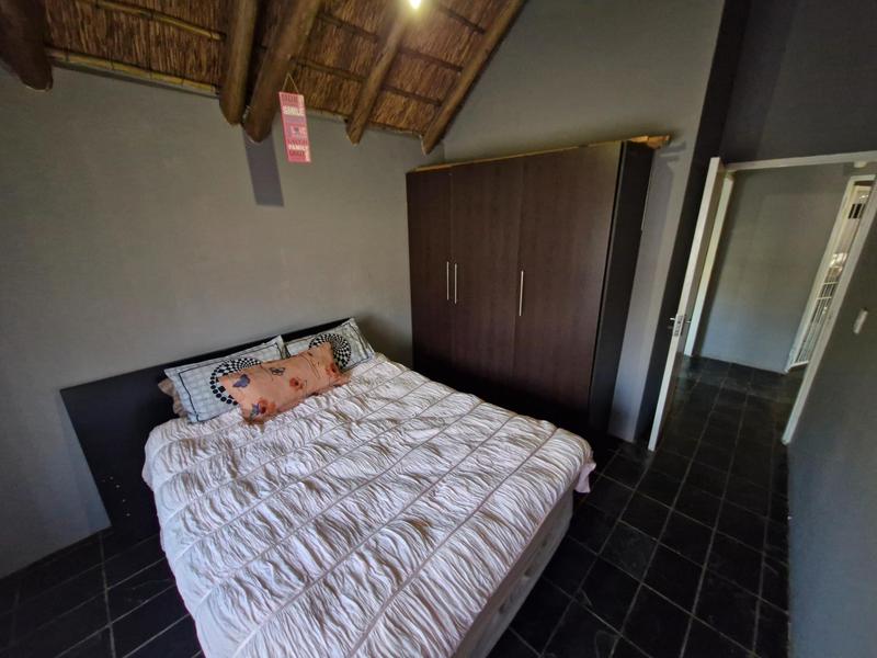 4 Bedroom Property for Sale in Mnandi Gauteng