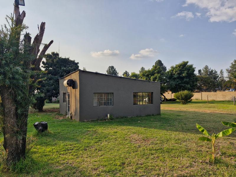 4 Bedroom Property for Sale in Mnandi Gauteng