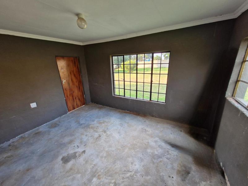 4 Bedroom Property for Sale in Mnandi Gauteng