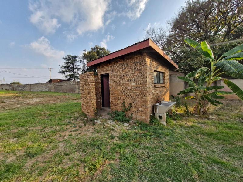 4 Bedroom Property for Sale in Mnandi Gauteng