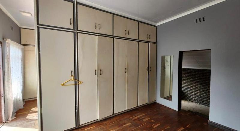 7 Bedroom Property for Sale in Kookrus Gauteng