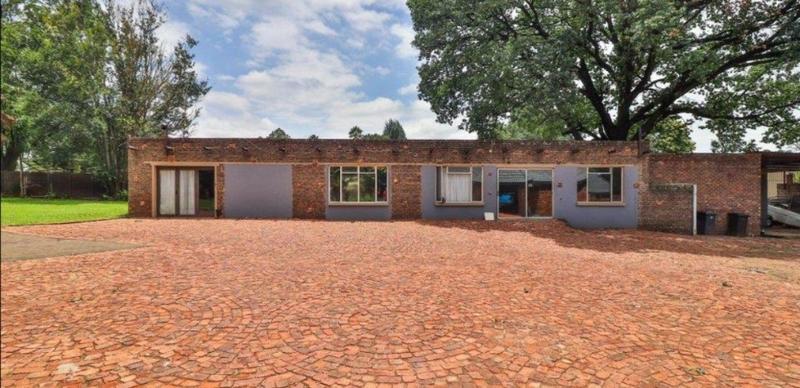 7 Bedroom Property for Sale in Kookrus Gauteng