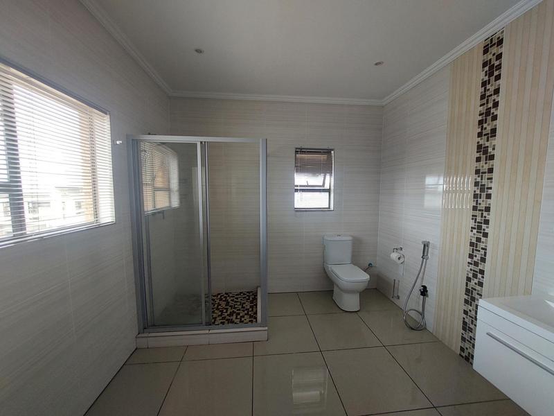 To Let 4 Bedroom Property for Rent in Erasmia Gauteng