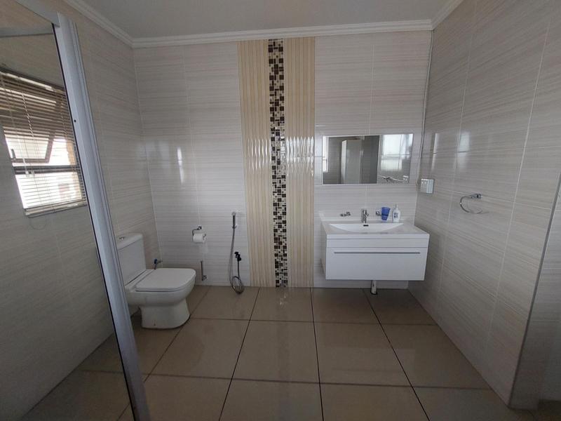 To Let 4 Bedroom Property for Rent in Erasmia Gauteng