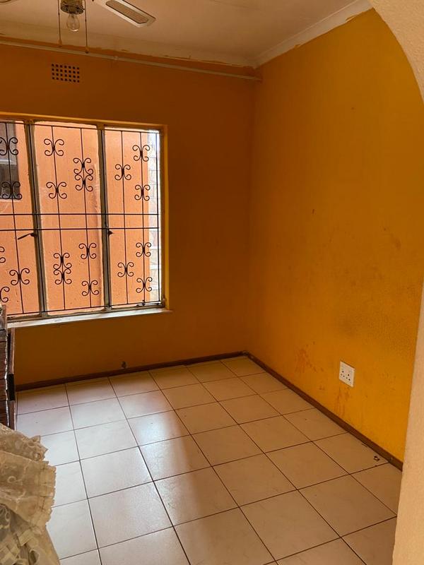 2 Bedroom Property for Sale in Tsakane Gauteng