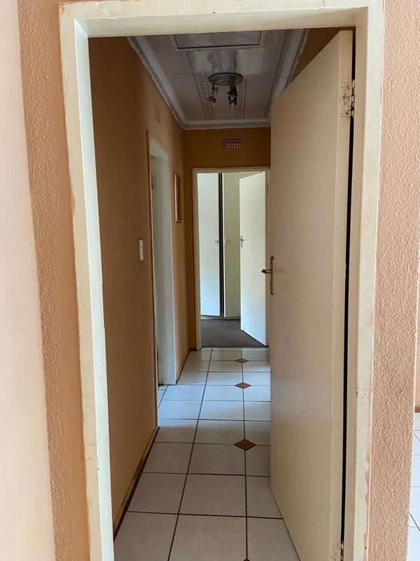 2 Bedroom Property for Sale in Tsakane Gauteng