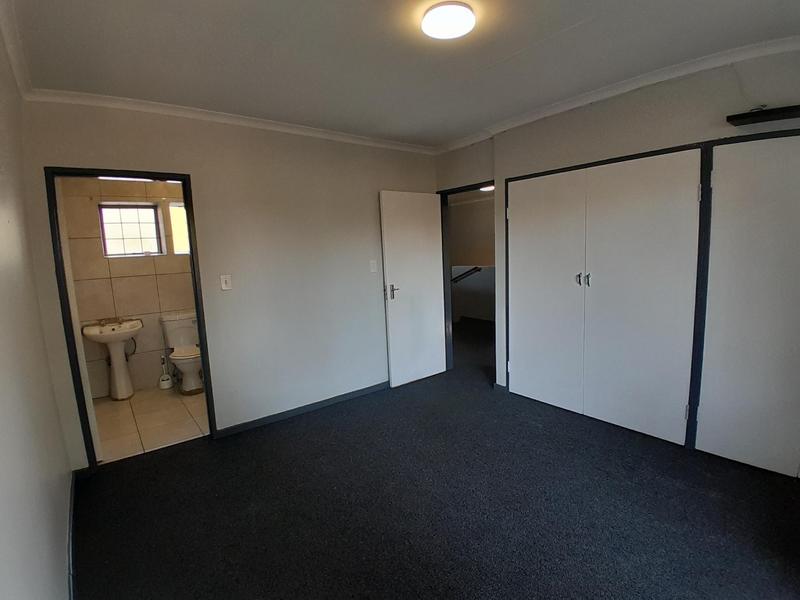 3 Bedroom Property for Sale in Hennopspark Gauteng