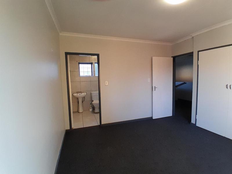 3 Bedroom Property for Sale in Hennopspark Gauteng