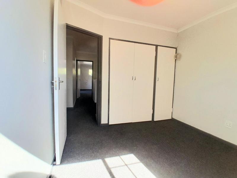 3 Bedroom Property for Sale in Hennopspark Gauteng