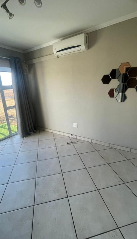 4 Bedroom Property for Sale in Vanderbijlpark SE 8 Gauteng