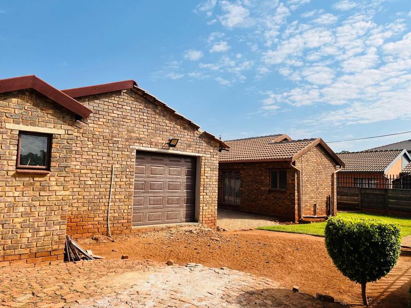 3 Bedroom Property for Sale in The Orchards Gauteng