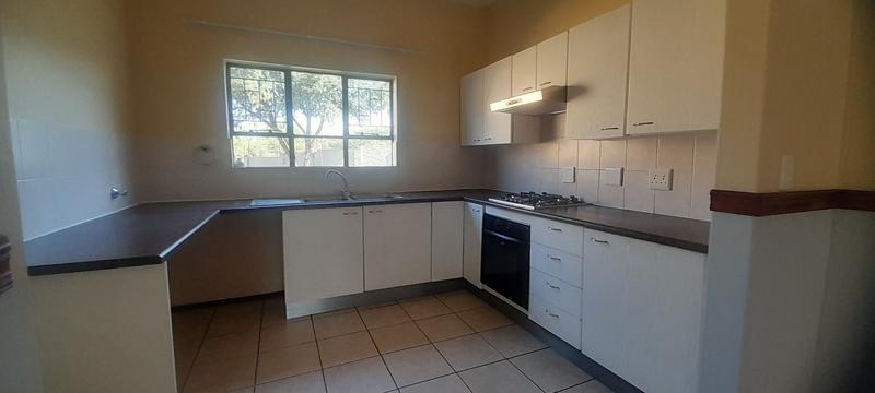 To Let 2 Bedroom Property for Rent in Wilgeheuwel Gauteng