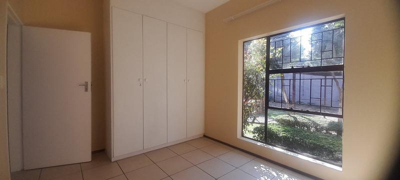 To Let 2 Bedroom Property for Rent in Wilgeheuwel Gauteng