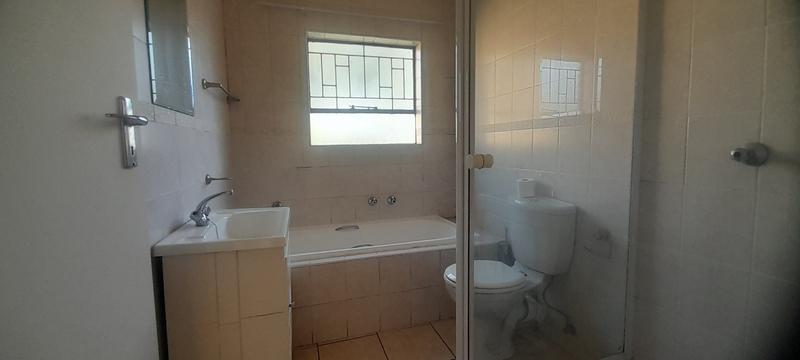 To Let 2 Bedroom Property for Rent in Wilgeheuwel Gauteng