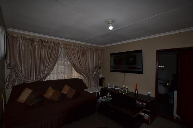 4 Bedroom Property for Sale in Olievenhoutbosch Gauteng