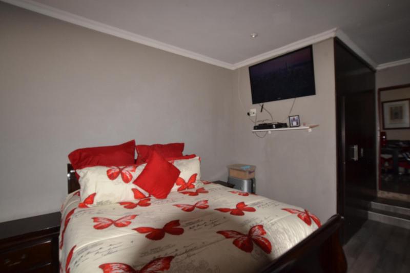 4 Bedroom Property for Sale in Olievenhoutbosch Gauteng