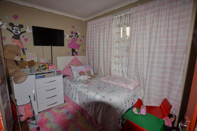 4 Bedroom Property for Sale in Olievenhoutbosch Gauteng