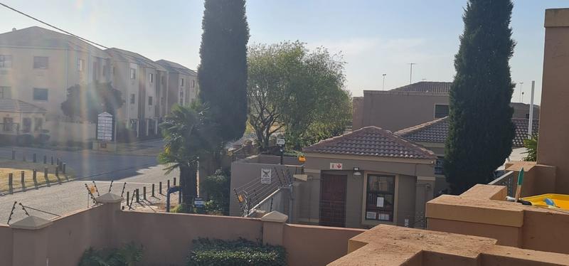 2 Bedroom Property for Sale in Jansenpark Gauteng