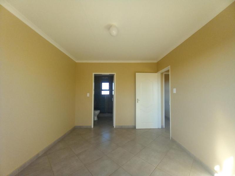 3 Bedroom Property for Sale in Windmill Park Gauteng