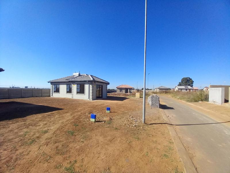 3 Bedroom Property for Sale in Windmill Park Gauteng