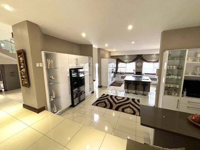 5 Bedroom Property for Sale in Blue Saddle Ranches Gauteng