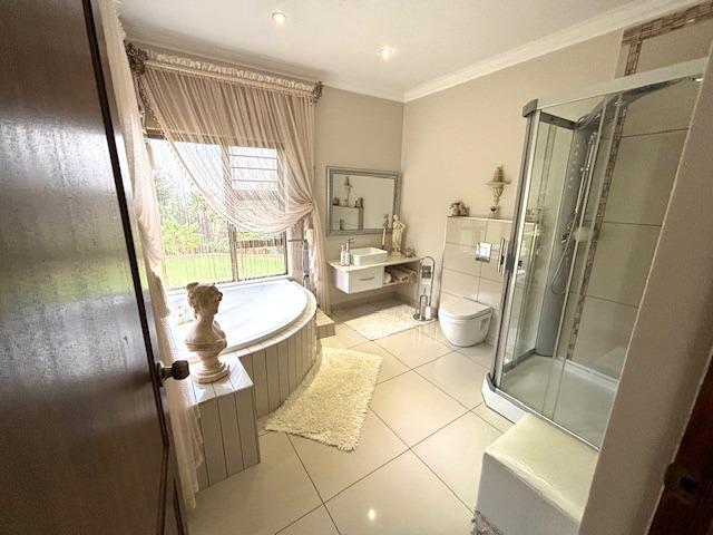 5 Bedroom Property for Sale in Blue Saddle Ranches Gauteng