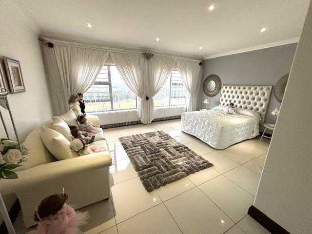 5 Bedroom Property for Sale in Blue Saddle Ranches Gauteng