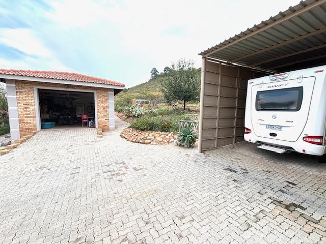 5 Bedroom Property for Sale in Blue Saddle Ranches Gauteng