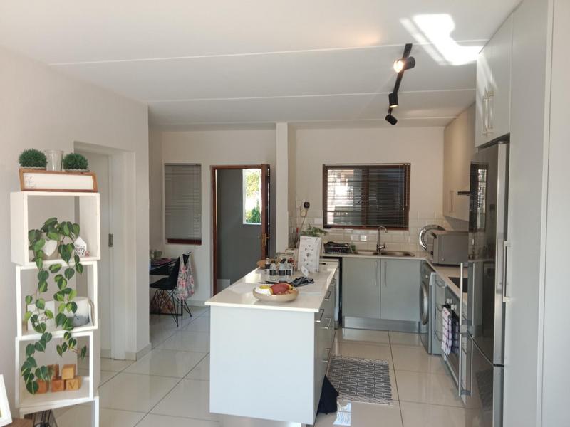 1 Bedroom Property for Sale in Bedfordview Gauteng