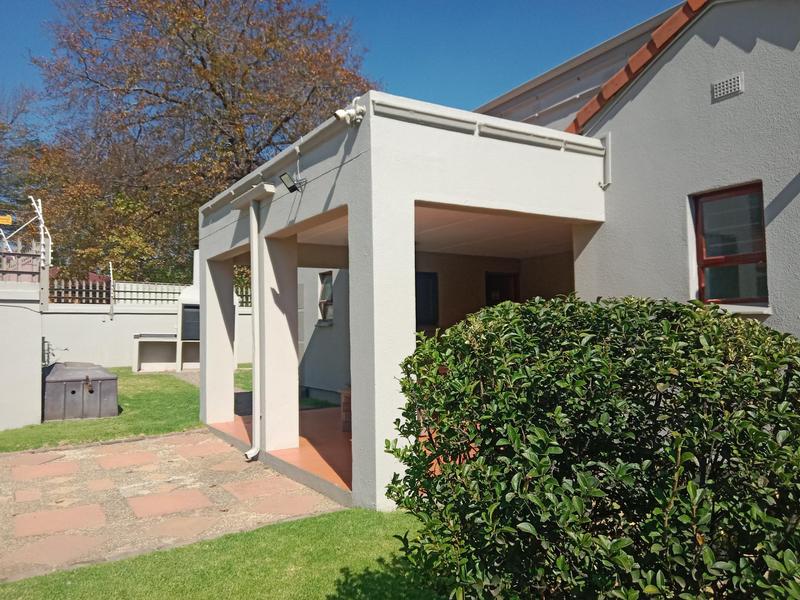 1 Bedroom Property for Sale in Bedfordview Gauteng