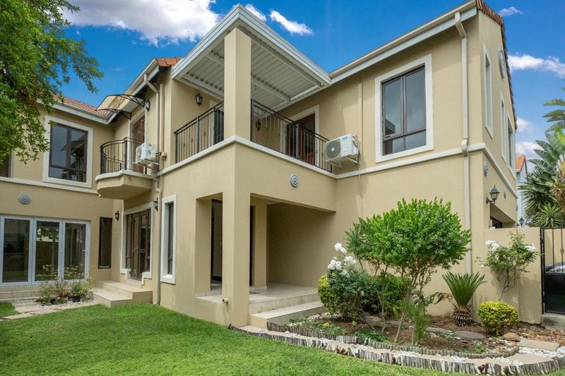 To Let 4 Bedroom Property for Rent in Broadacres Gauteng