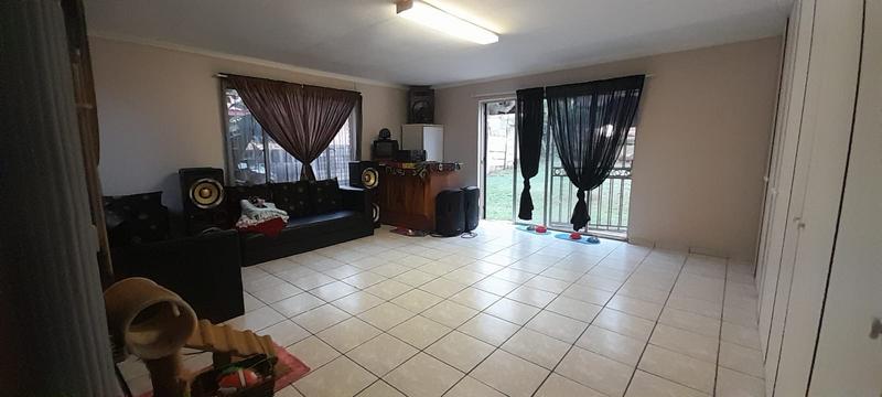 3 Bedroom Property for Sale in Suiderberg Gauteng