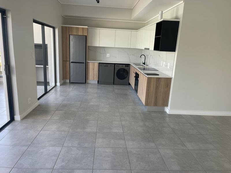 To Let 2 Bedroom Property for Rent in Waterfall Country Estate Gauteng