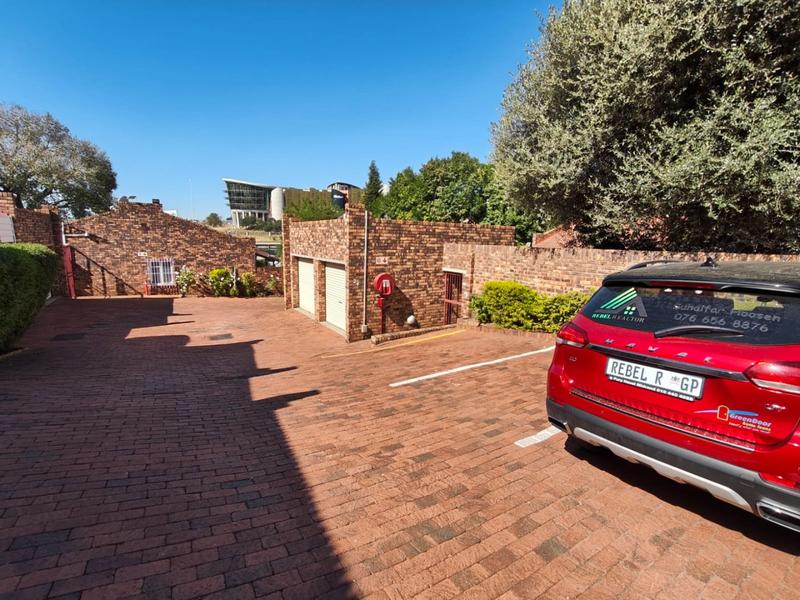 4 Bedroom Property for Sale in Weltevreden Park Gauteng