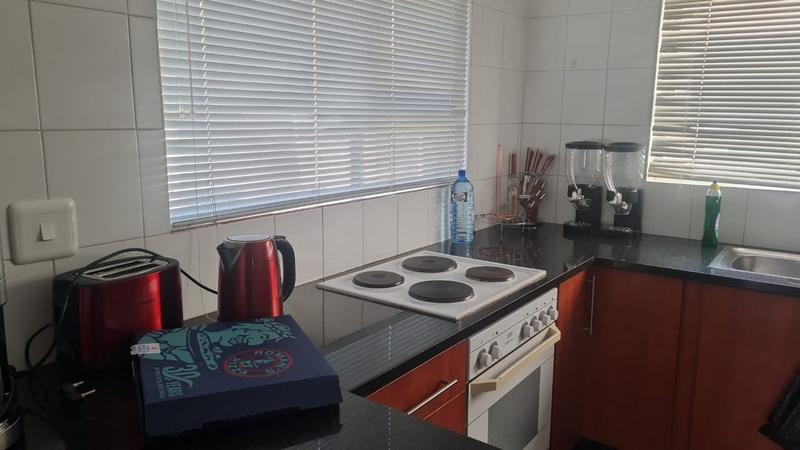 1 Bedroom Property for Sale in Bedfordview Gauteng
