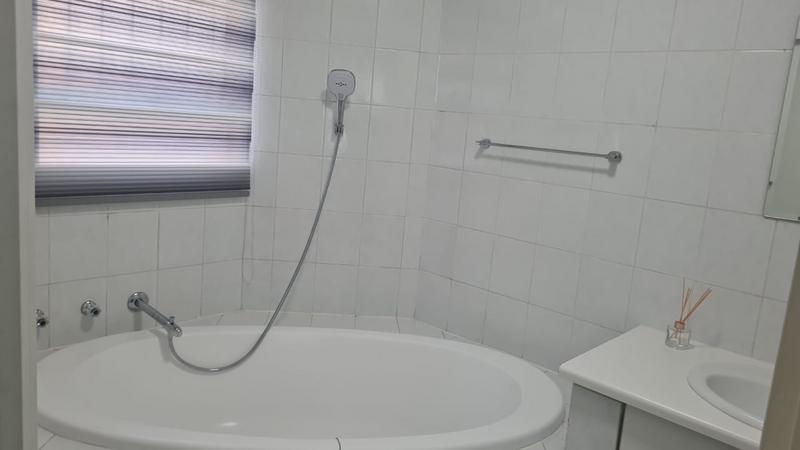 2 Bedroom Property for Sale in Bedfordview Gauteng