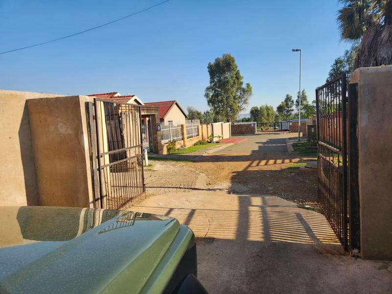 To Let 2 Bedroom Property for Rent in Naturena Gauteng