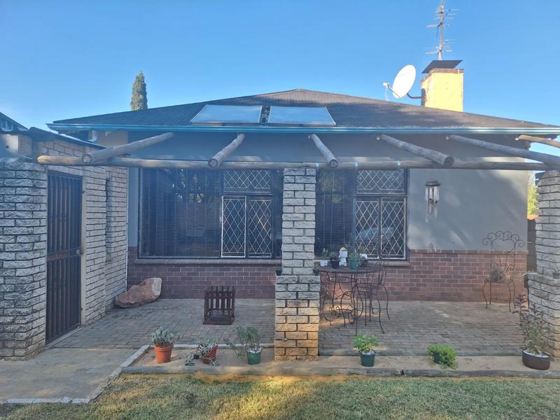 4 Bedroom Property for Sale in Selection Park Gauteng